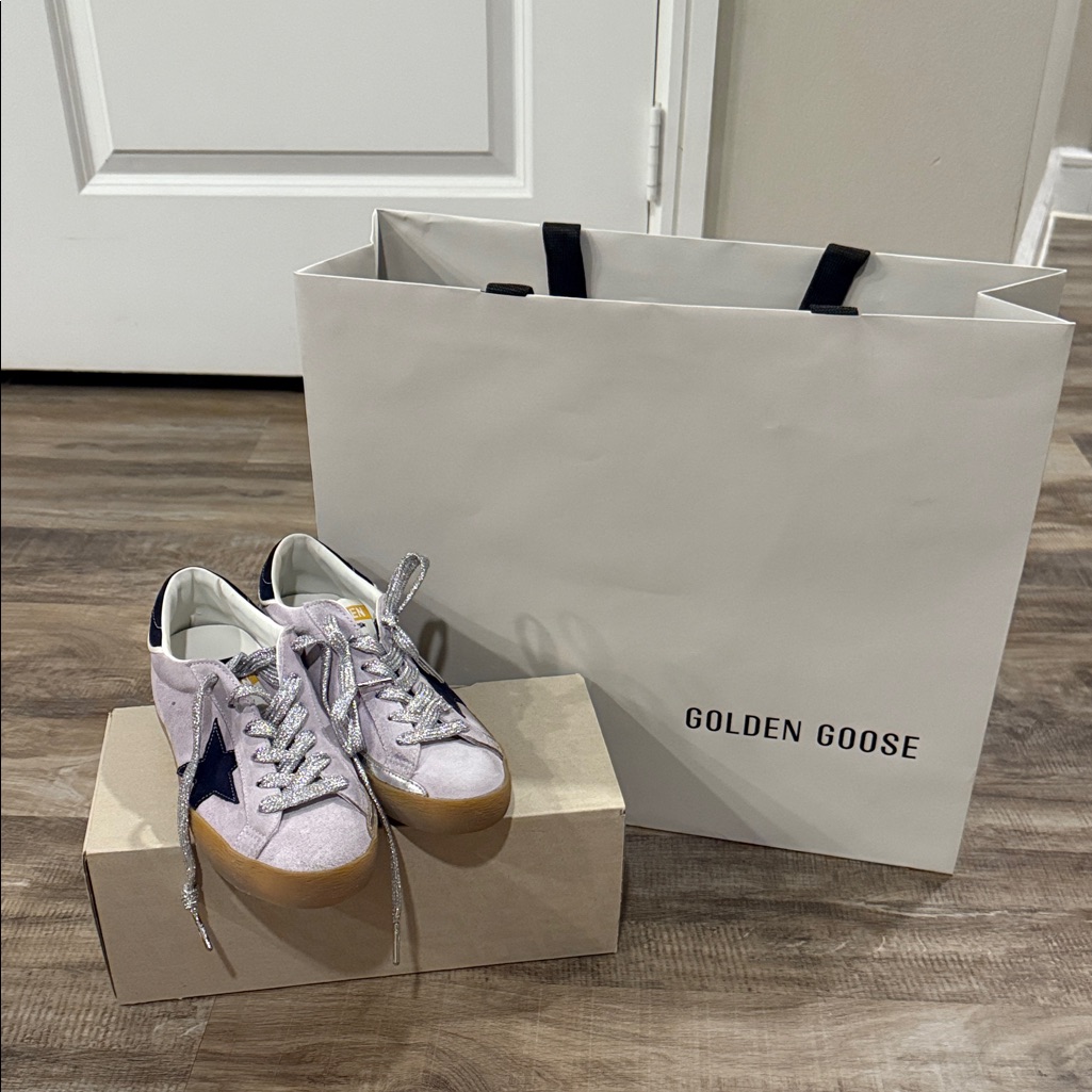 Nwt In Box Golden Goose Women's Sneakers In White And Navy With Glitter Laces